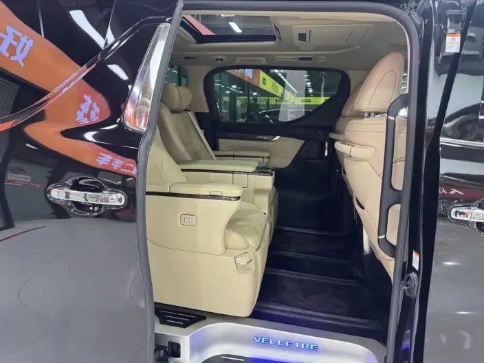 Vellfire 2021 Model Toyota Crown Hybrid 2.5L HV Premium Edition – фото 25