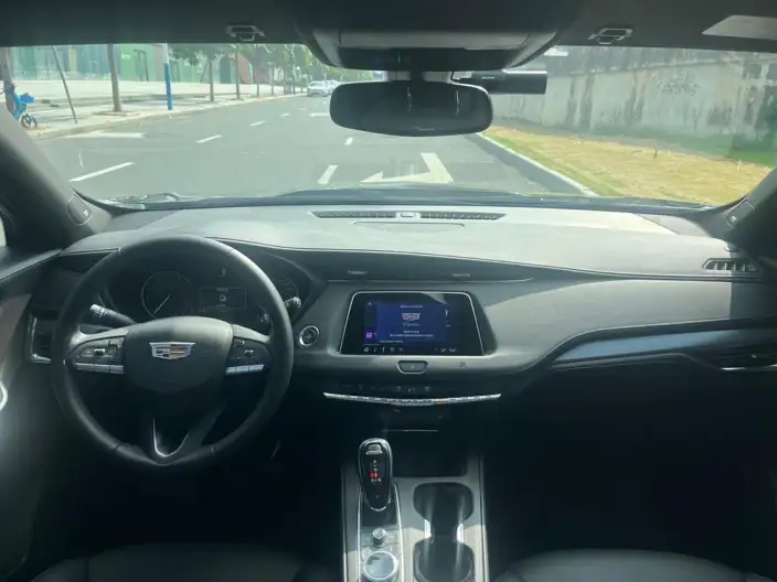 Cadillac XT4 2020 Model Facelift 28T 2WD Leading Model – фото 24