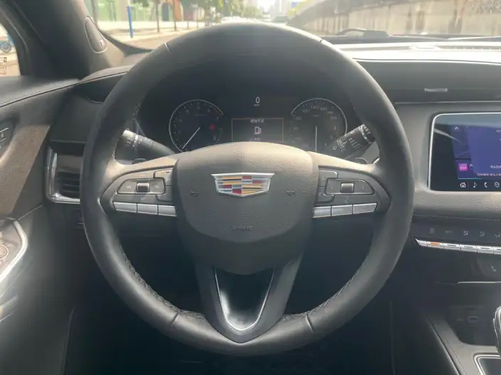Cadillac XT4 2020 Model Facelift 28T 2WD Leading Model – фото 26