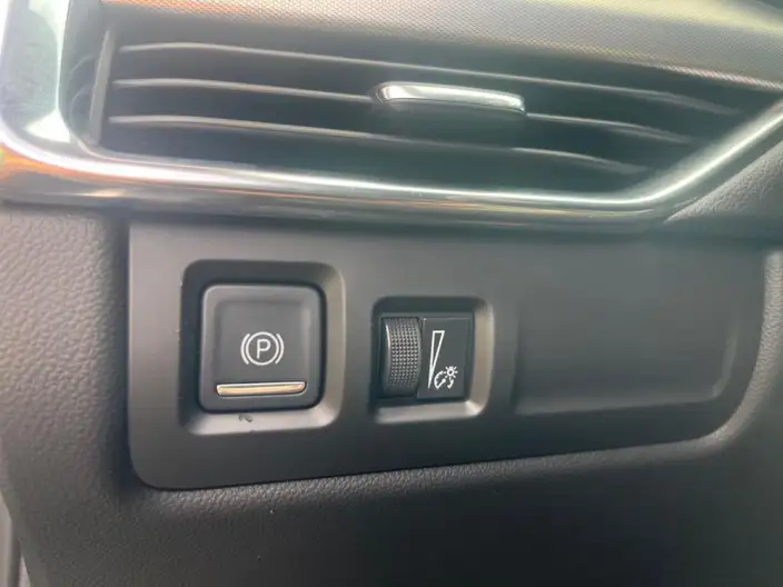 Cadillac XT4 2020 Model Facelift 28T 2WD Leading Model – фото 28