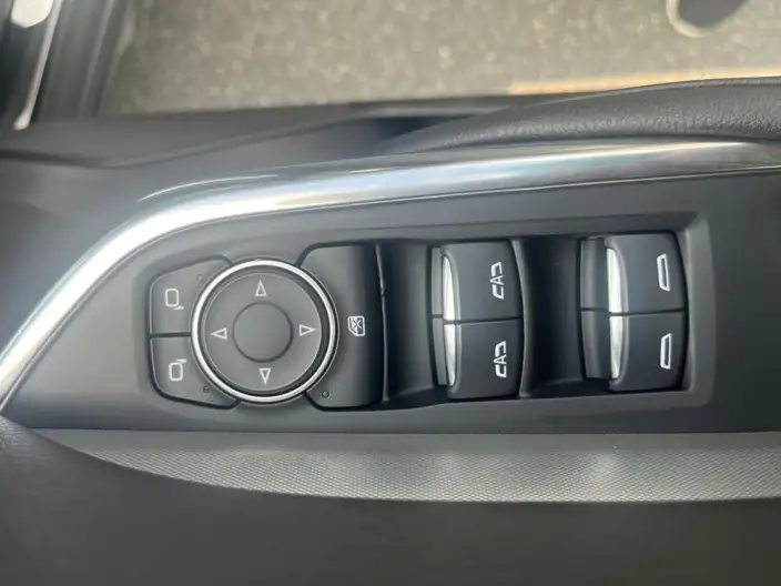 Cadillac XT4 2020 Model Facelift 28T 2WD Leading Model – фото 37