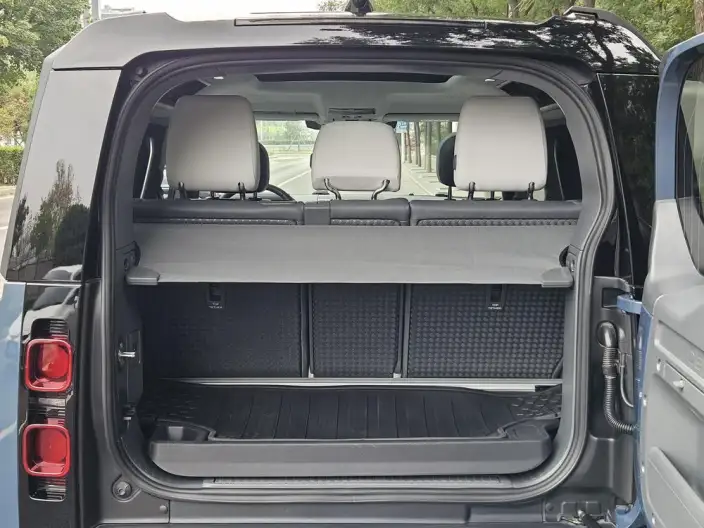 Land Rover Defender 2025 Model 90 3.0T P400 X-Dynamic HSE – фото 21