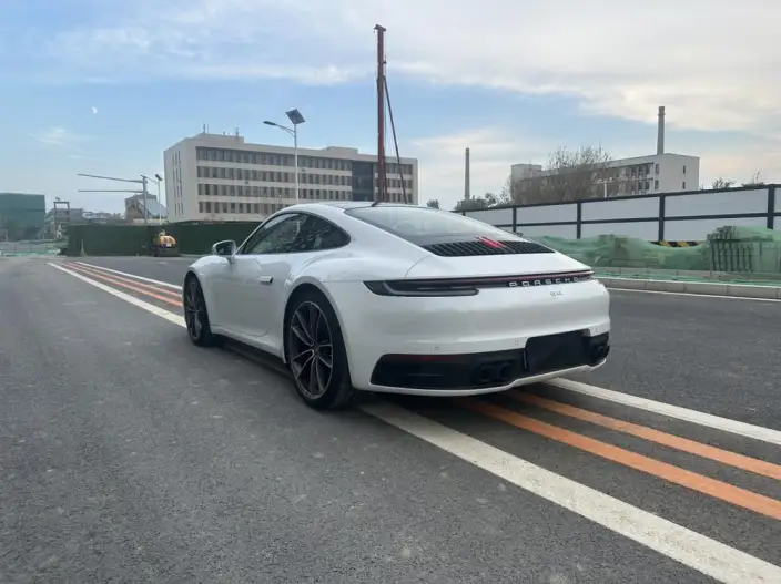 PORSCHE 911 2023 Model Carrera 3.0T – фото 4