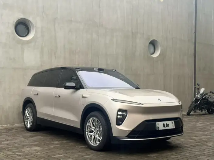 NIO ES8 2024 Model 75kWh – фото 3