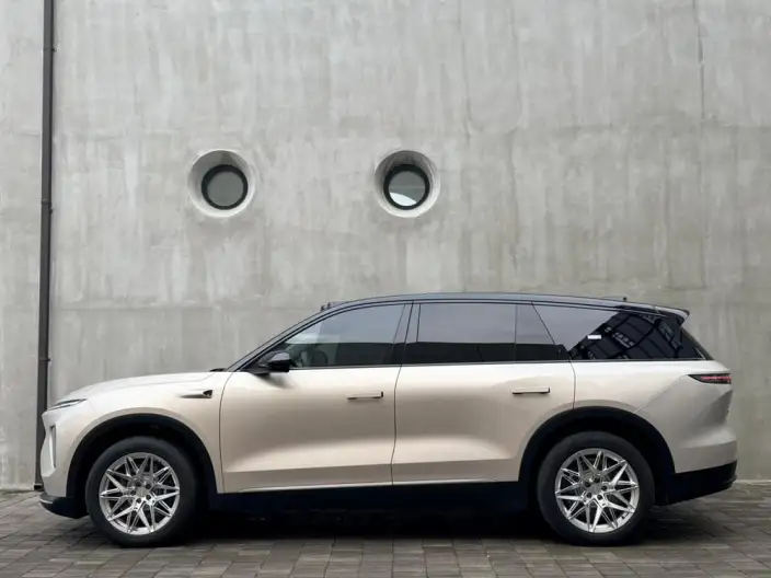 NIO ES8 2024 Model 75kWh – фото 4