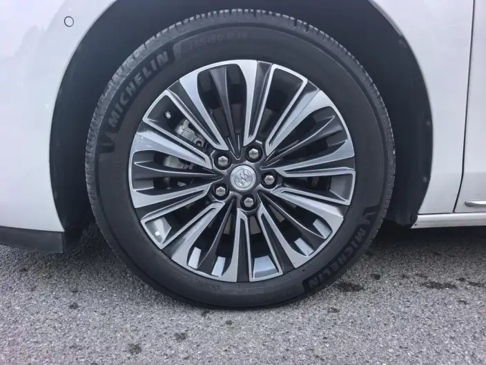 Buick GL8 2023 Model ES Luzun 2.0T Luxury Model – фото 7