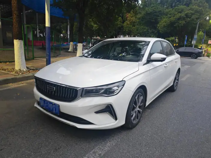 Geely Emgrand 2022 Model No. 4 Gen 1.5L CVT Flagship Model – фото 1