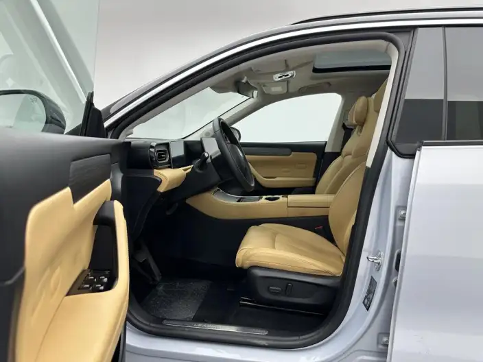 Leapmotor C11 2024 Model EV Edition 580 Exclusive Edition – фото 17