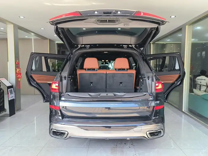BMW X7 2020 Model xDrive M50i – фото 8
