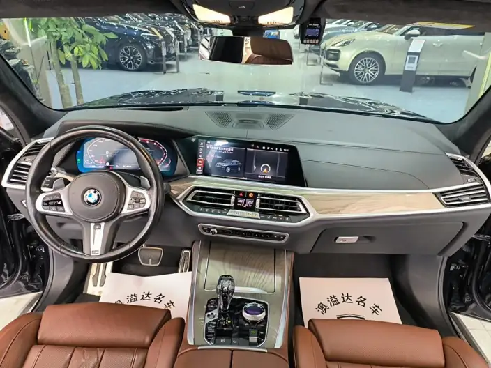 BMW X7 2020 Model xDrive M50i – фото 13