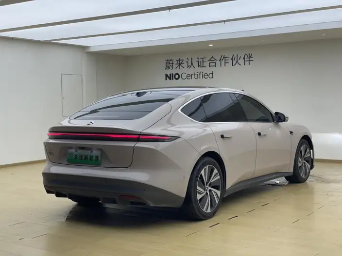 NIO ET5 2024 Model 75kWh – фото 6