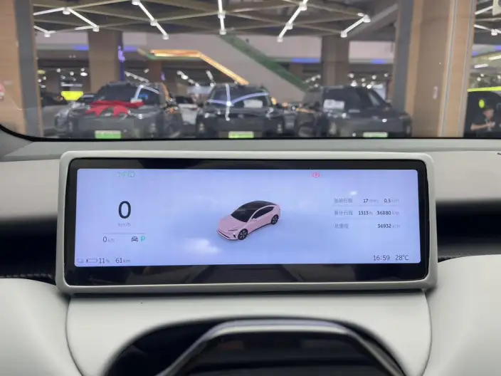 NIO ET5 2024 Model 75kWh – фото 11