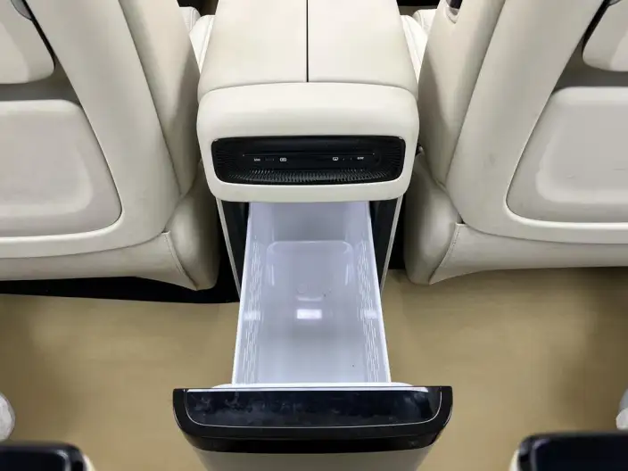VOYAH Dreamer PHEV 2024 Model Ultra-long Endurance Superior Edition – фото 15