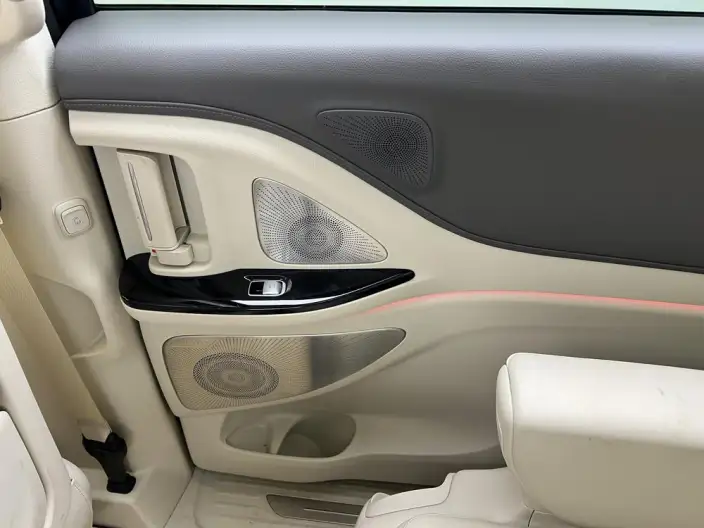 VOYAH Dreamer PHEV 2024 Model Ultra-long Endurance Superior Edition – фото 18