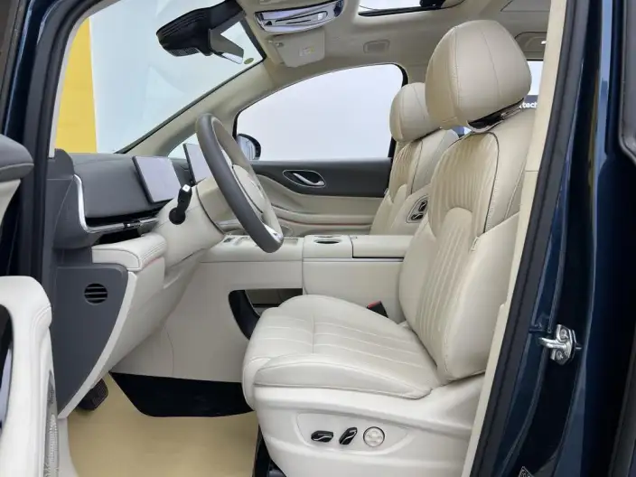VOYAH Dreamer PHEV 2024 Model Ultra-long Endurance Superior Edition – фото 34