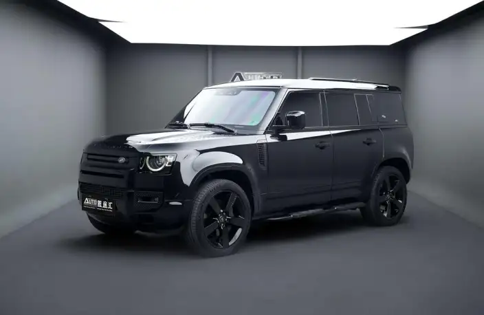 Land Rover Defender 2024 Model 110 3.0T P400 X-Dynamic HSE – фото 1