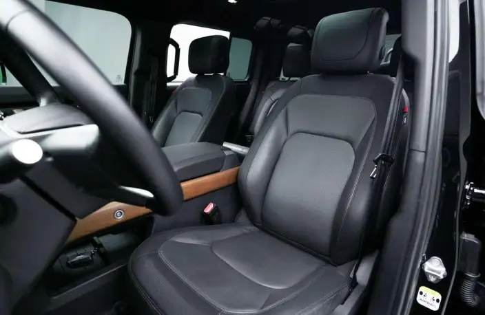 Land Rover Defender 2024 Model 110 3.0T P400 X-Dynamic HSE – фото 19