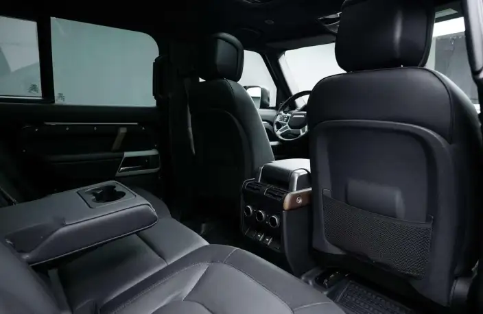 Land Rover Defender 2024 Model 110 3.0T P400 X-Dynamic HSE – фото 20
