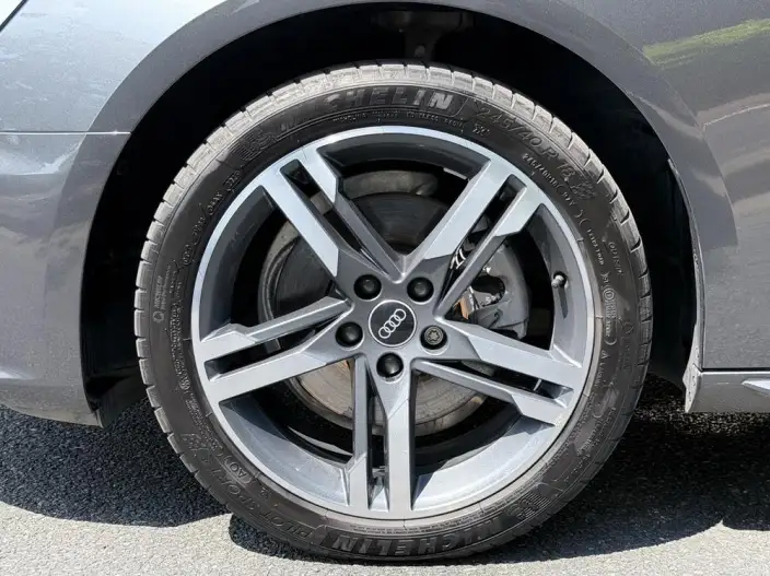 Audi A4 L 2023 Model 40 TFSI Luxury Dynamic Model – фото 9