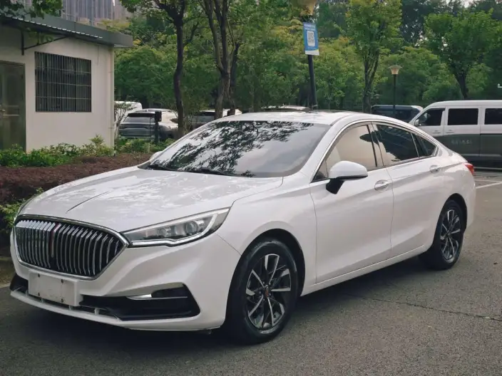 Hongqi H5 Classic 2022 Model 1.8T Automatic Smart Flag Enjoy Edition – фото 1