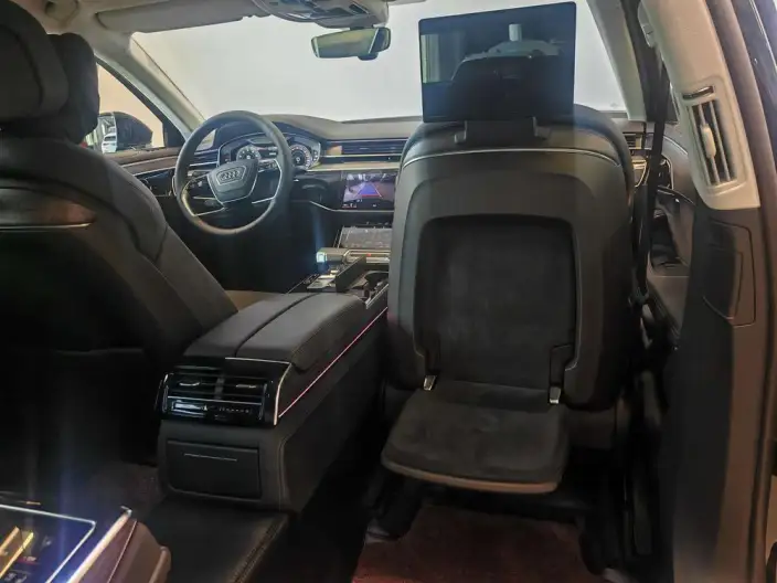 Audi A8 2024 Model A8L 55 TFSI quattro Flagship Model – фото 10