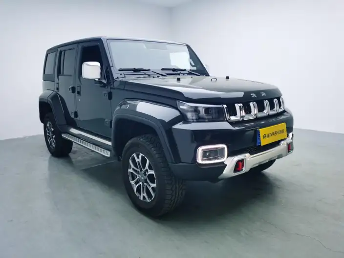 BAIC BJ40 2023 Model 2.0T Automatic 4WD City Hunter Edition Warrior Model – фото 3