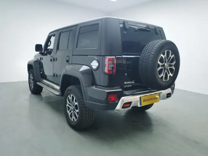 BAIC BJ40 2023 Model 2.0T Automatic 4WD City Hunter Edition Warrior Model – фото 5