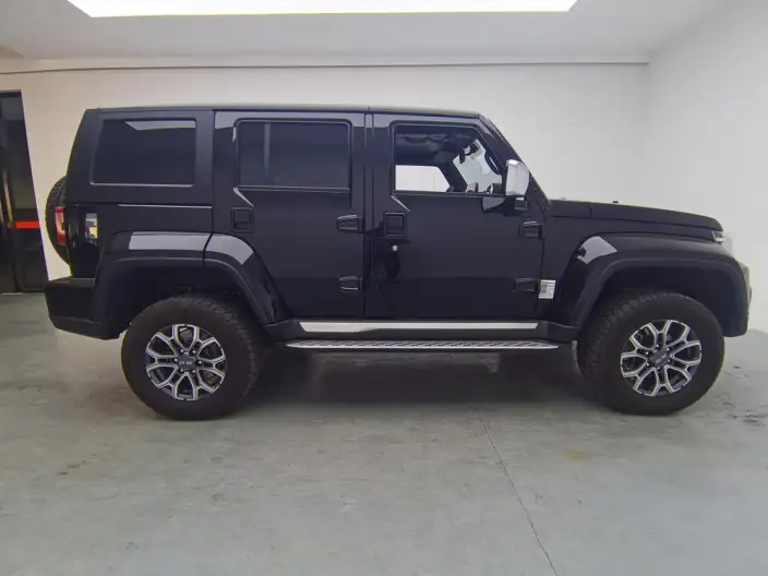 BAIC BJ40 2023 Model 2.0T Automatic 4WD City Hunter Edition Warrior Model – фото 8