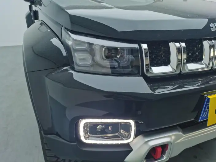 BAIC BJ40 2023 Model 2.0T Automatic 4WD City Hunter Edition Warrior Model – фото 10