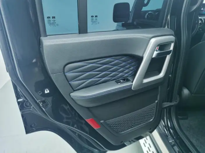 BAIC BJ40 2023 Model 2.0T Automatic 4WD City Hunter Edition Warrior Model – фото 13
