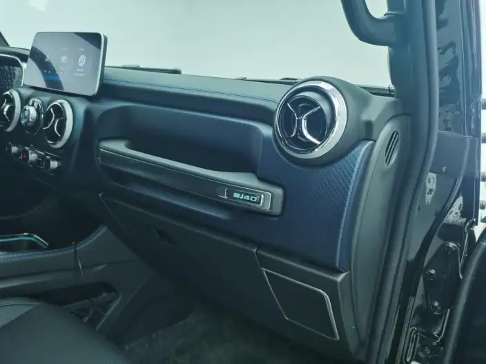 BAIC BJ40 2023 Model 2.0T Automatic 4WD City Hunter Edition Warrior Model – фото 14