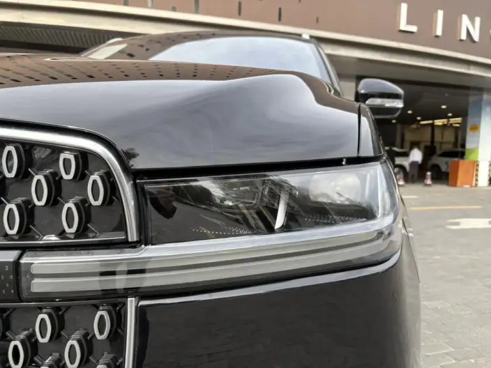 Lincoln Navigator 2025 Model 3.5T President Edition – фото 6