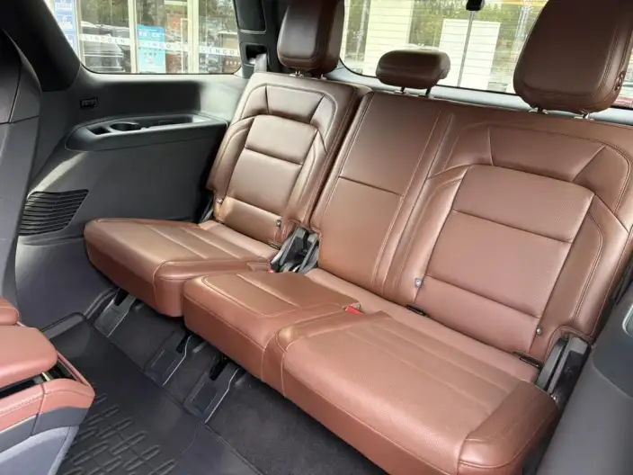 Lincoln Navigator 2025 Model 3.5T President Edition – фото 11