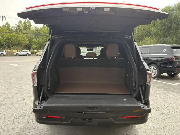 Lincoln Navigator 2025 Model 3.5T President Edition – фото 12