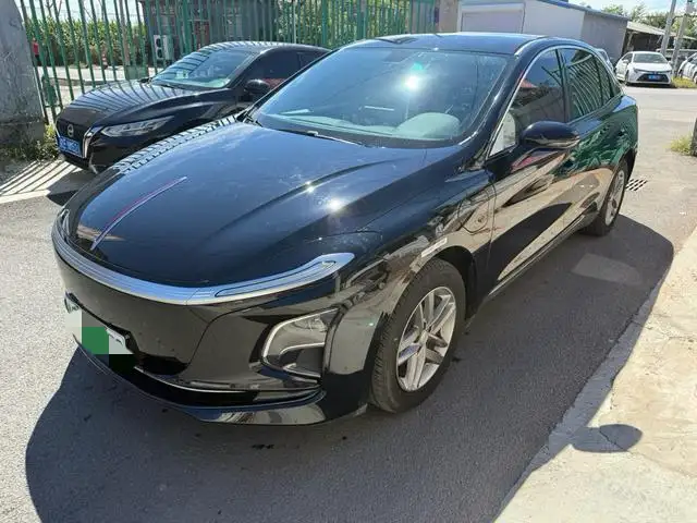 Hongqi E-QM5 2025 Model 500KM Travel Edition