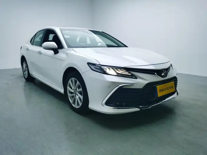 Toyota Camry 2023 Model 2.0GVP Leading version – фото 3
