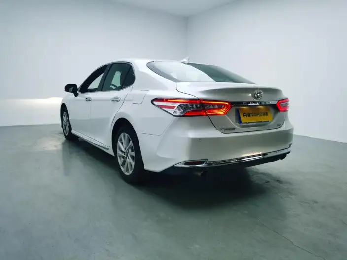 Toyota Camry 2023 Model 2.0GVP Leading version – фото 5