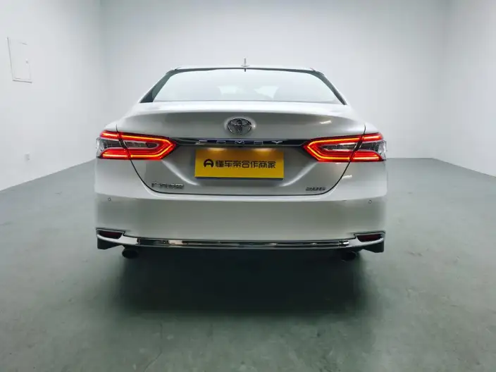 Toyota Camry 2023 Model 2.0GVP Leading version – фото 6