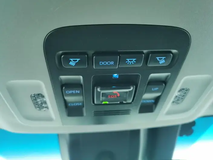 Toyota Camry 2023 Model 2.0GVP Leading version – фото 13