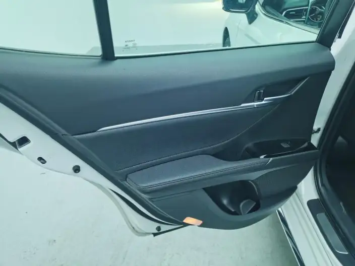 Toyota Camry 2023 Model 2.0GVP Leading version – фото 16