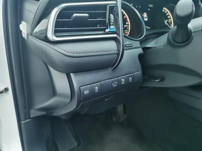 Toyota Camry 2023 Model 2.0GVP Leading version – фото 27