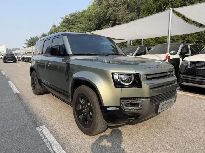Land Rover Defender 2023 Model Facelift 110 P400 X-Dynamic HSE – фото 3