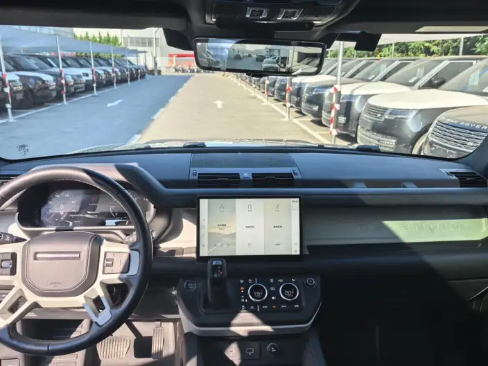 Land Rover Defender 2023 Model Facelift 110 P400 X-Dynamic HSE – фото 7