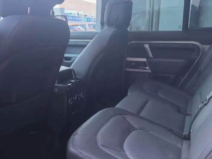 Land Rover Defender 2023 Model Facelift 110 P400 X-Dynamic HSE – фото 11