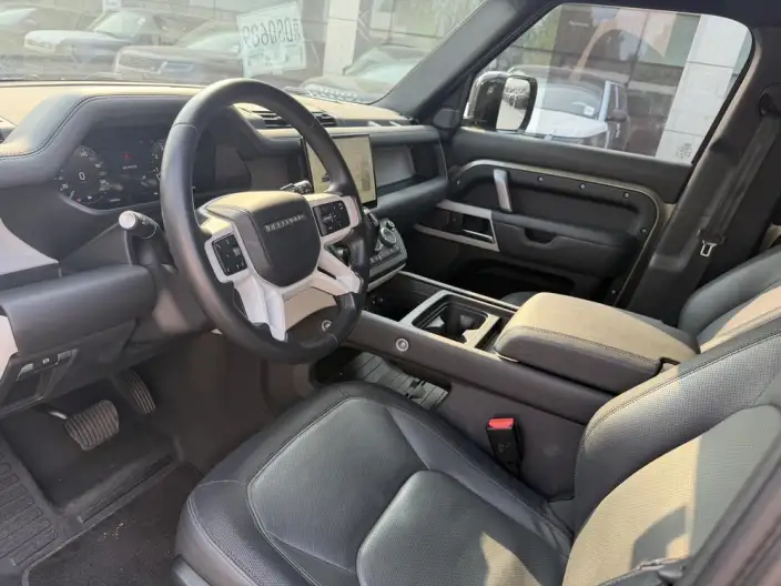 Land Rover Defender 2023 Model Facelift 110 P400 X-Dynamic HSE – фото 15