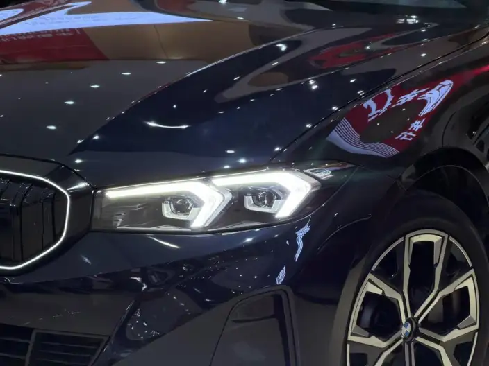 BMW i3 2025 Model eDrive35L – фото 3