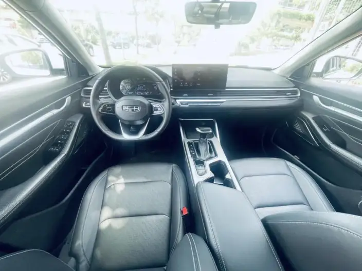 Geely Emgrand 2022 Model No. 4 Gen 1.5L CVT Luxury Model – фото 6