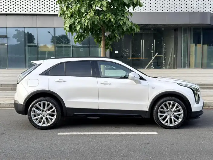 Cadillac XT4 2022 Model 28T 4WD Noble Model – фото 8
