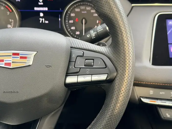 Cadillac XT4 2022 Model 28T 4WD Noble Model – фото 11