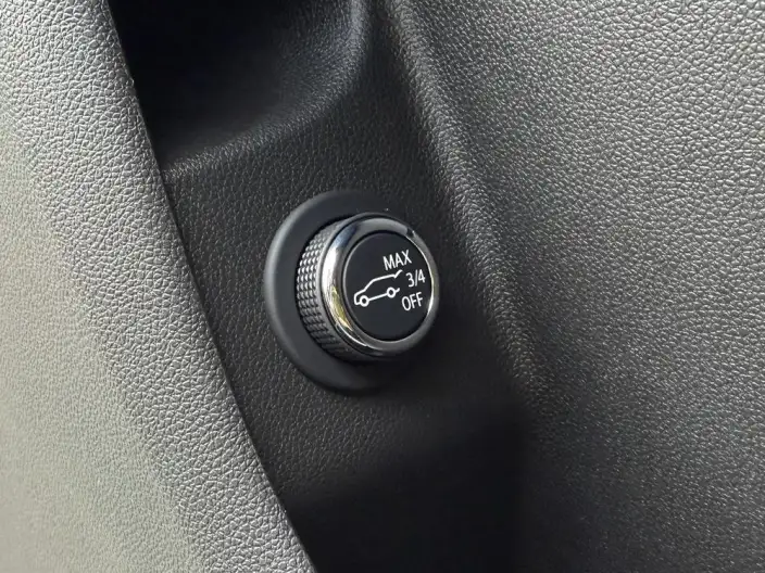 Cadillac XT4 2022 Model 28T 4WD Noble Model – фото 17
